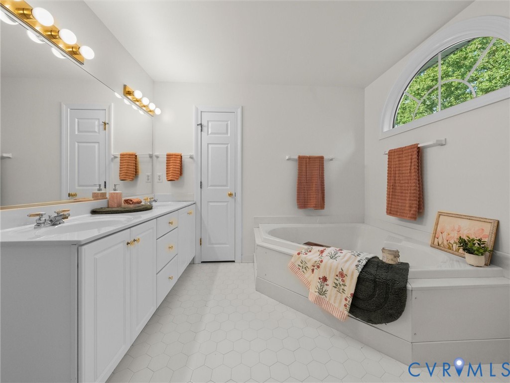 3229 Center Ridge Dr