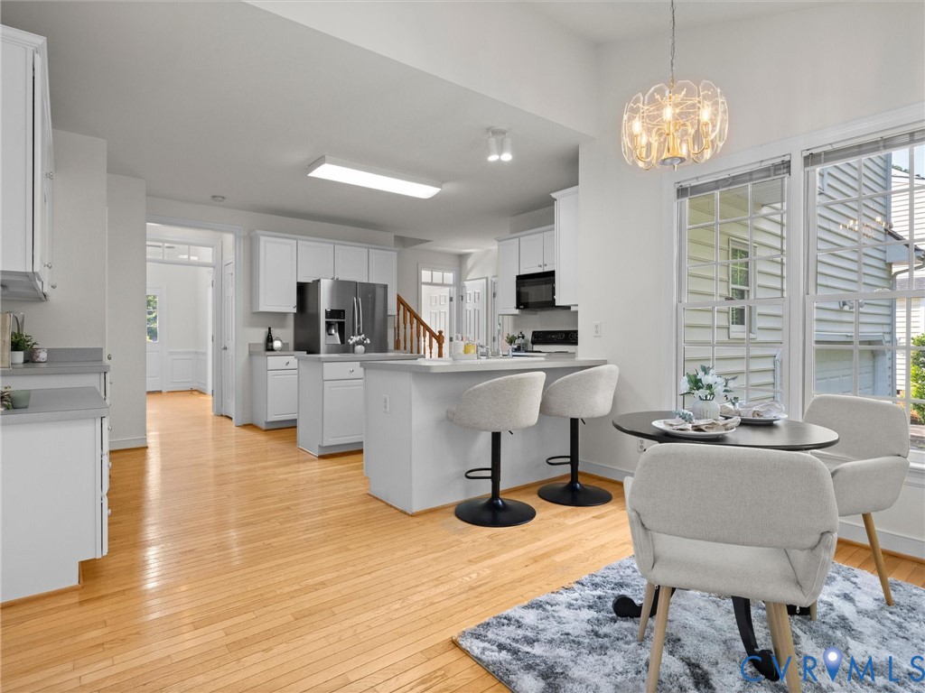 3229 Center Ridge Dr