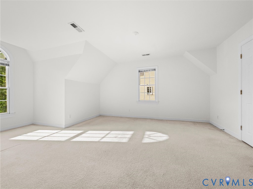 3229 Center Ridge Dr
