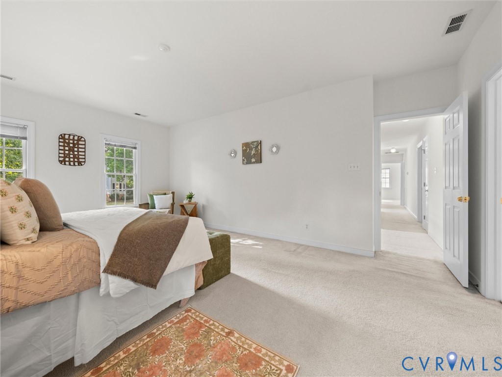 3229 Center Ridge Dr