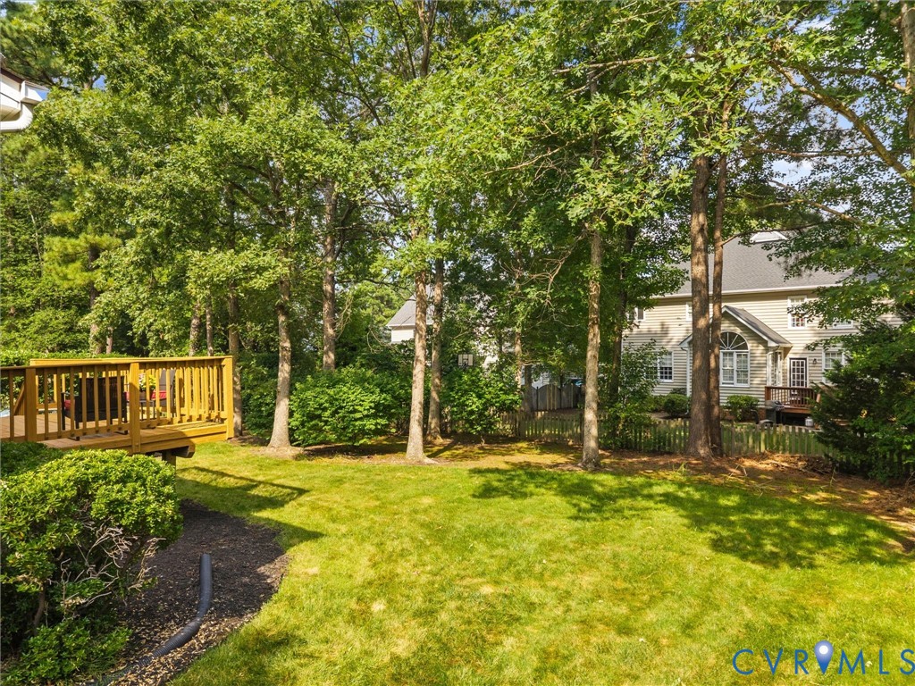 3229 Center Ridge Dr