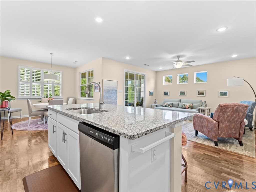 15106 Hazelbury Cir