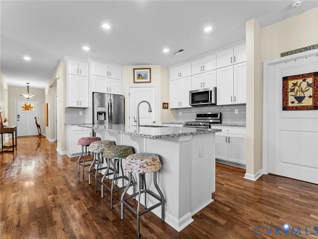 15106 Hazelbury Cir