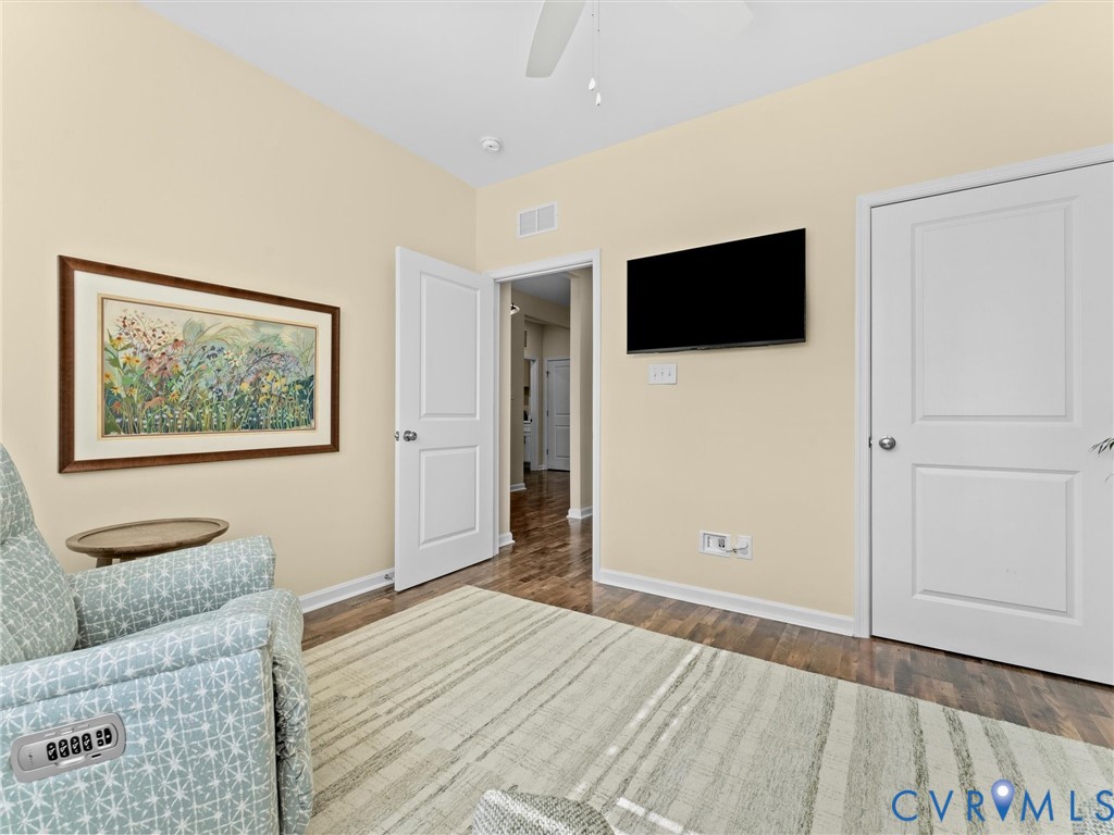 15106 Hazelbury Cir