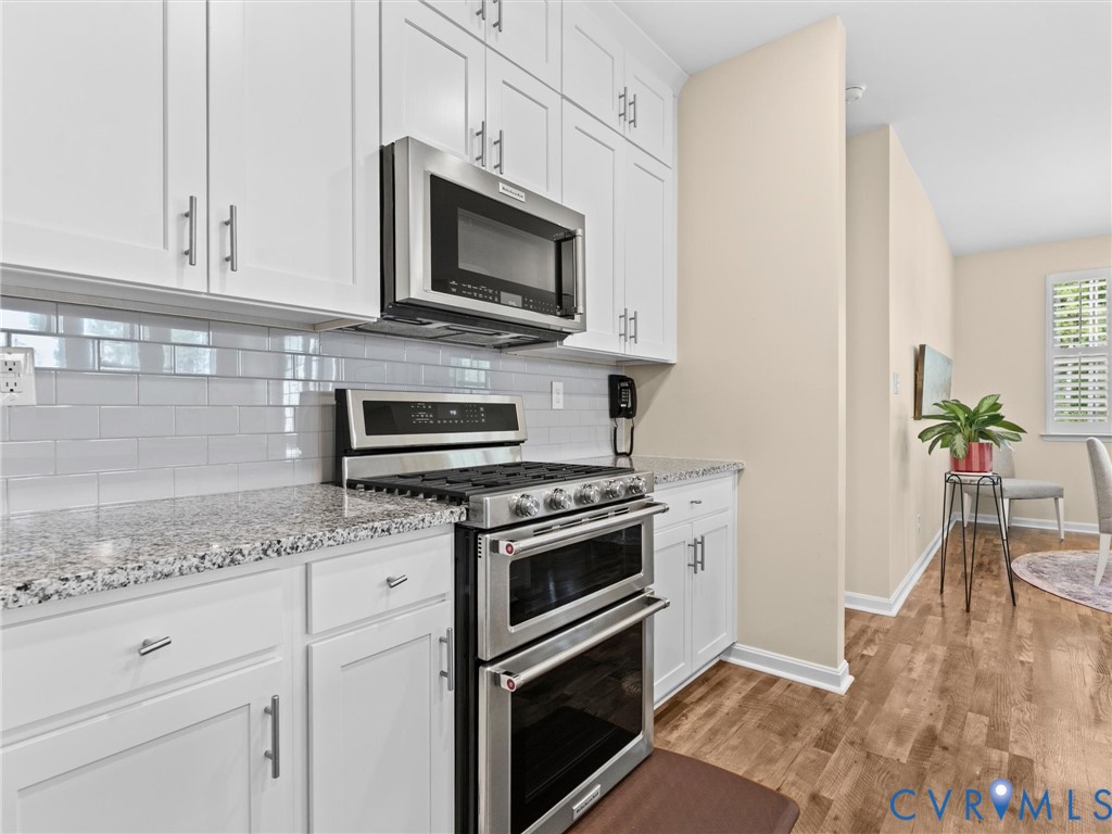15106 Hazelbury Cir