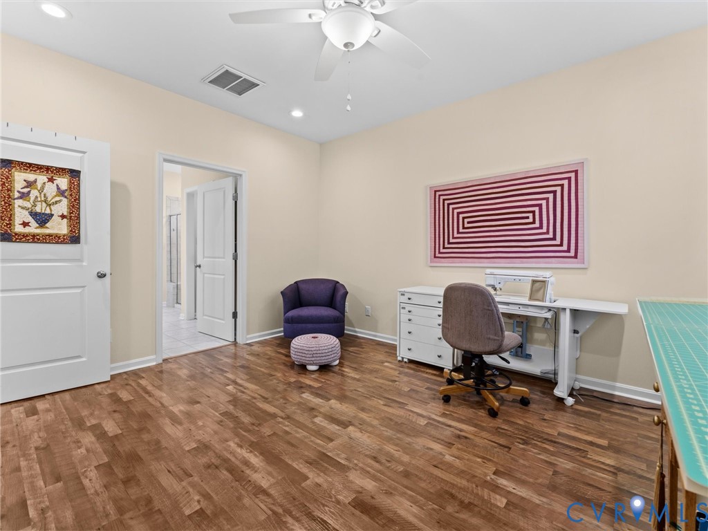 15106 Hazelbury Cir