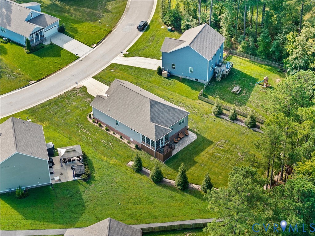 15106 Hazelbury Cir