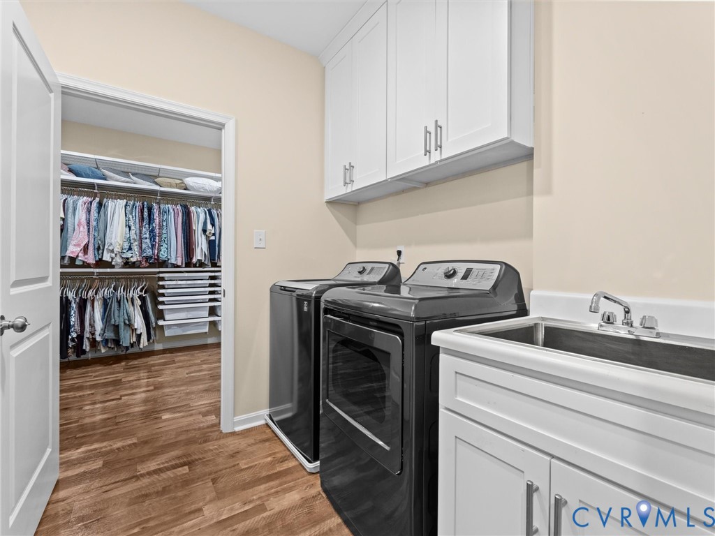 15106 Hazelbury Cir