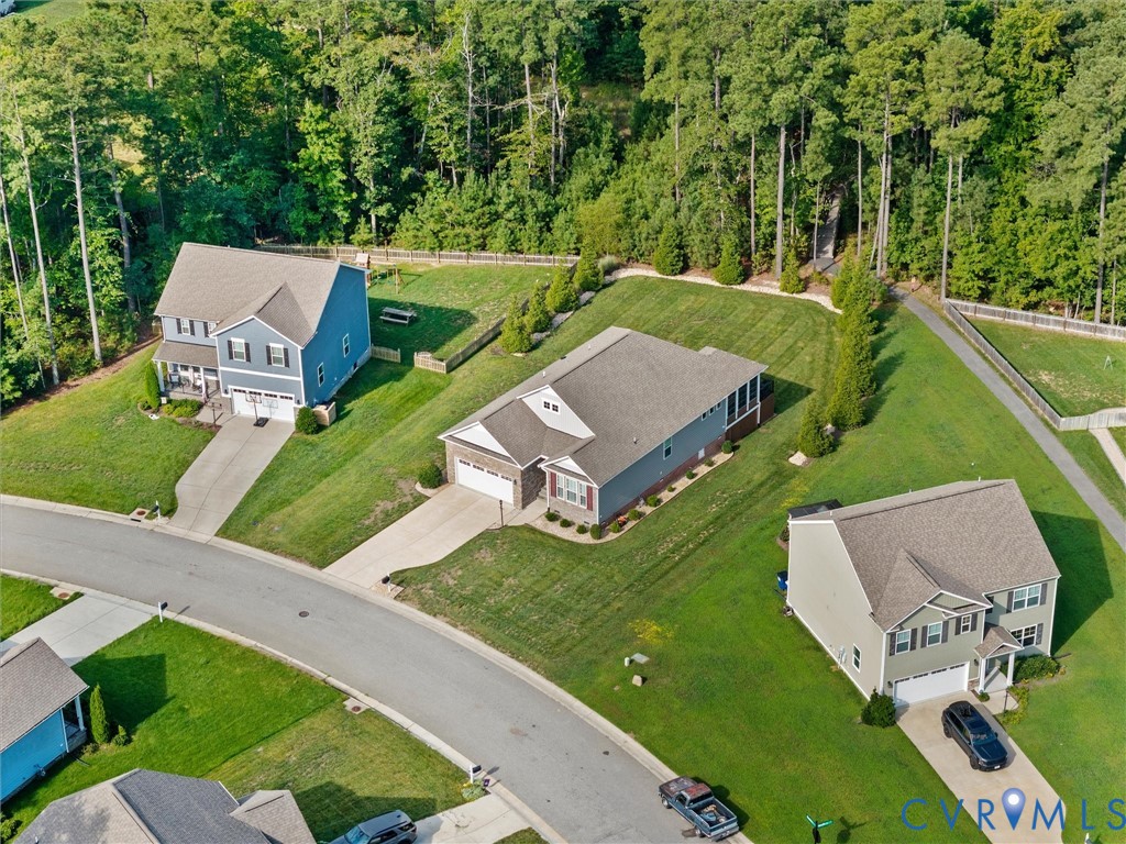 15106 Hazelbury Cir