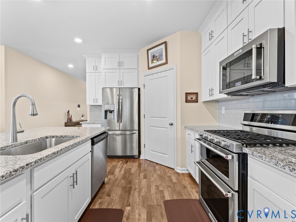 15106 Hazelbury Cir