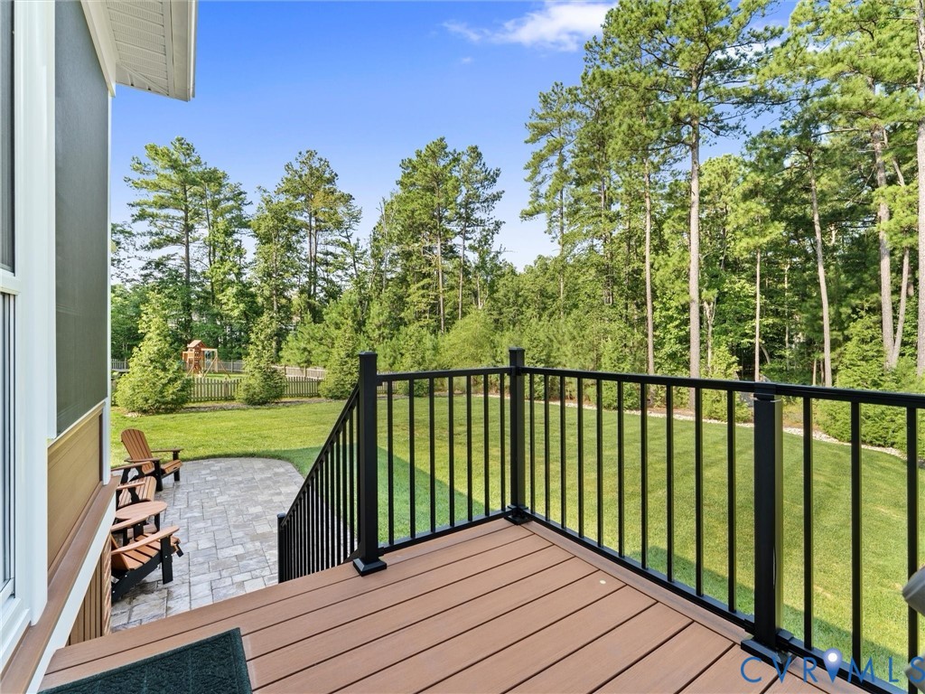 15106 Hazelbury Cir