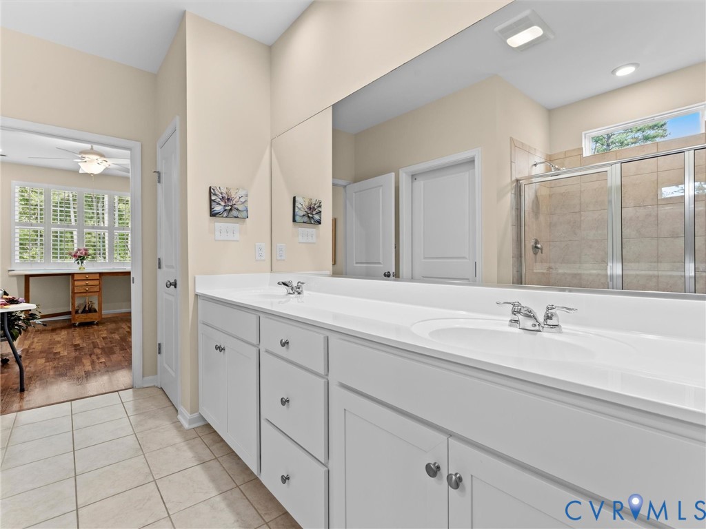 15106 Hazelbury Cir