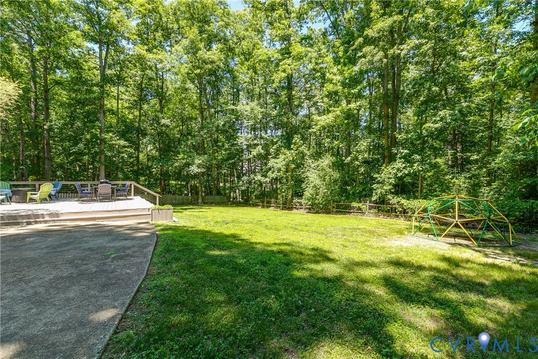 1107 Royal Ridge Rd