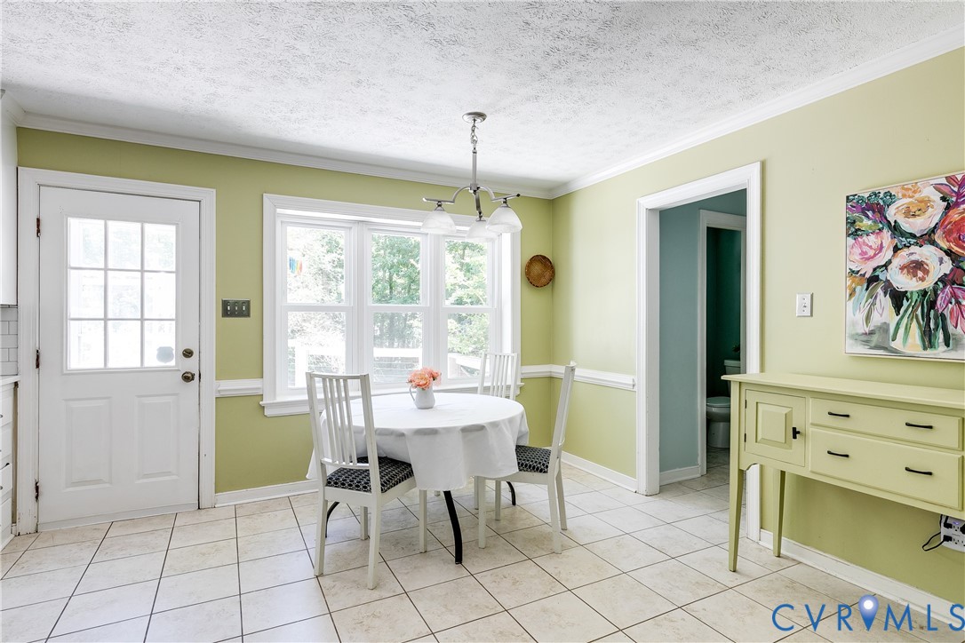 1107 Royal Ridge Rd