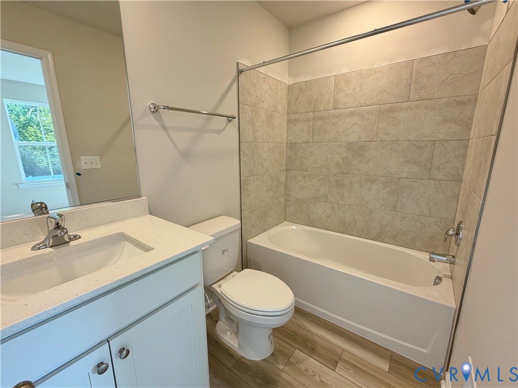 6039 Blue Iris Rd