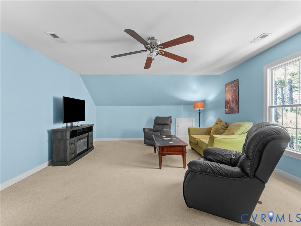 3845 Mill Mount Dr