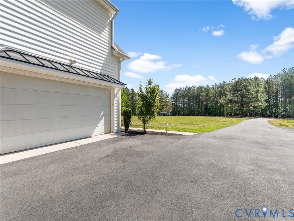 3845 Mill Mount Dr