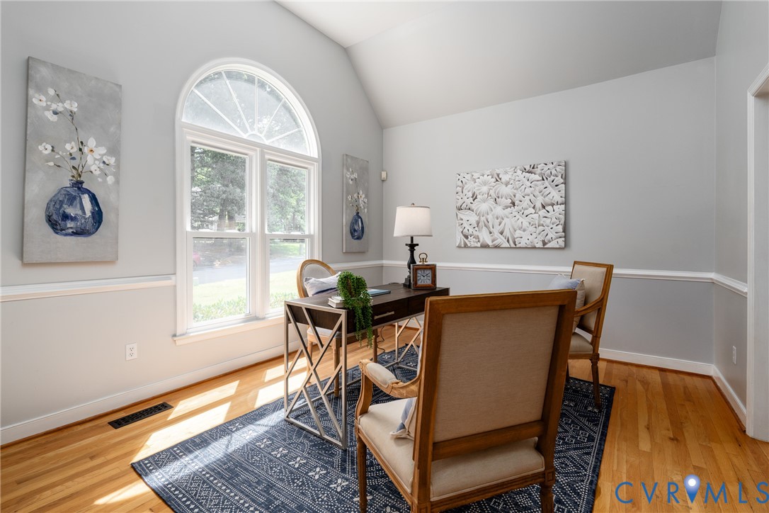 2424 Early Settlers Rd