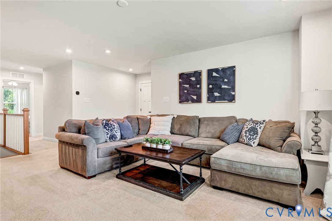 9543 Halifax Green Dr