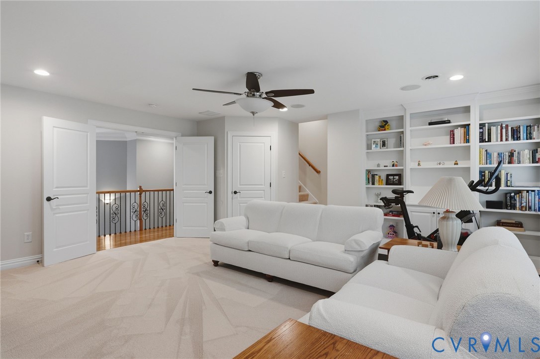 1921 Grey Oaks Park Ln