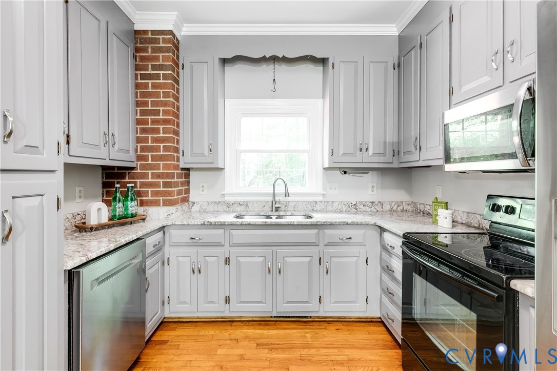 9600 Kingussle Ln