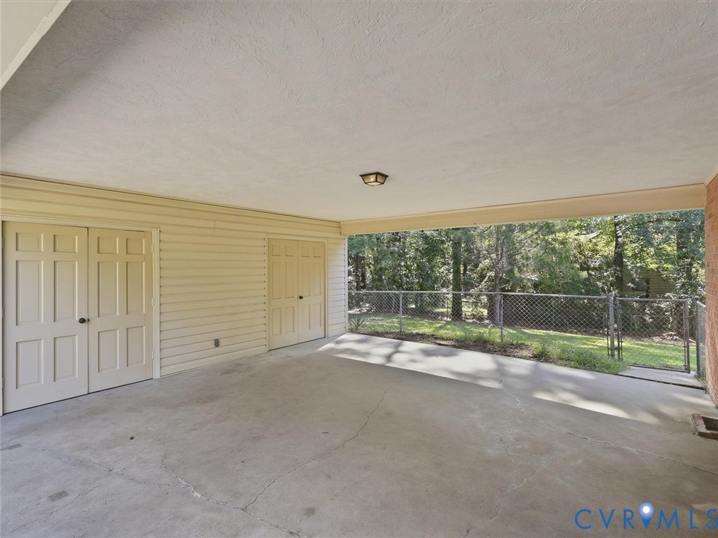 2301 Raymond Ave
