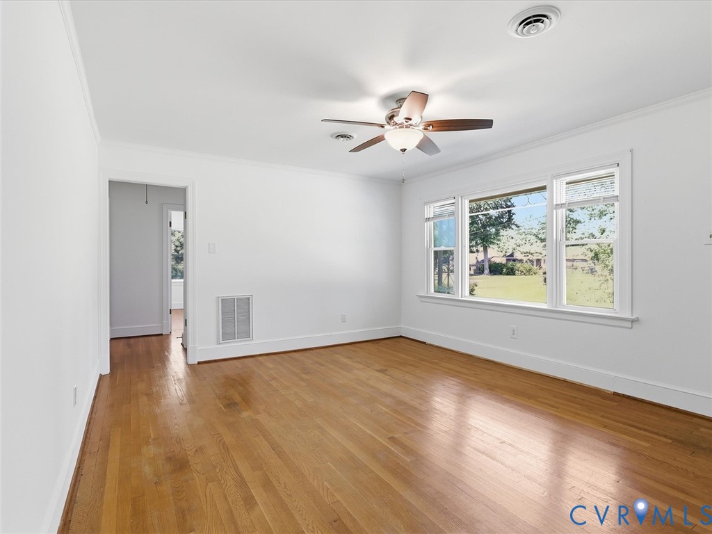 2301 Raymond Ave