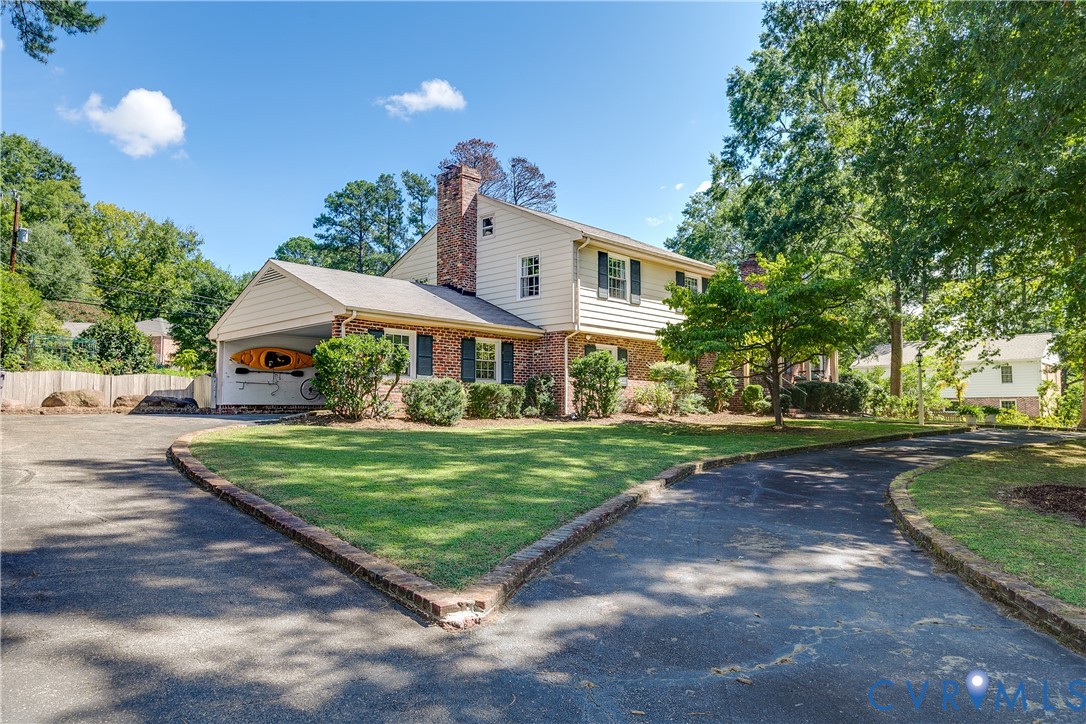 1601 W Monmouth Dr