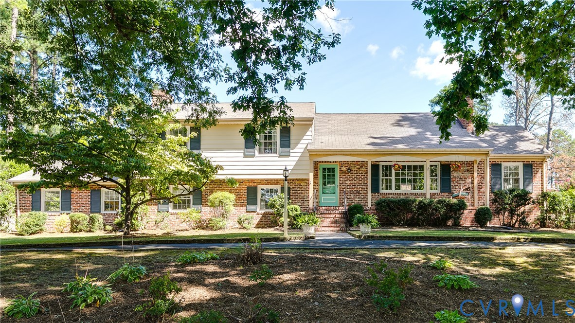 1601 W Monmouth Dr