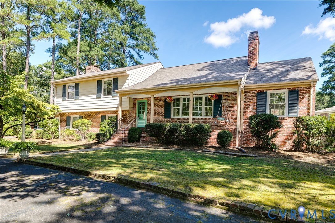 1601 W Monmouth Dr