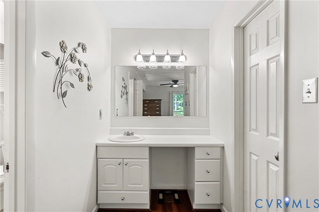 2824 Woodbridge Crossing Ct