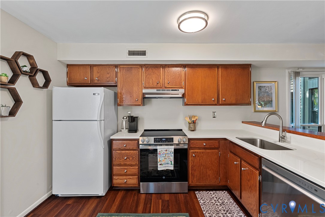 2824 Woodbridge Crossing Ct