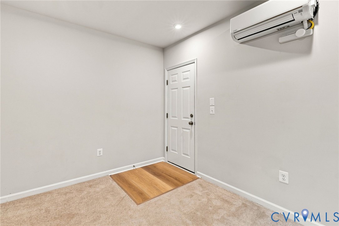 13317 Garland Ln