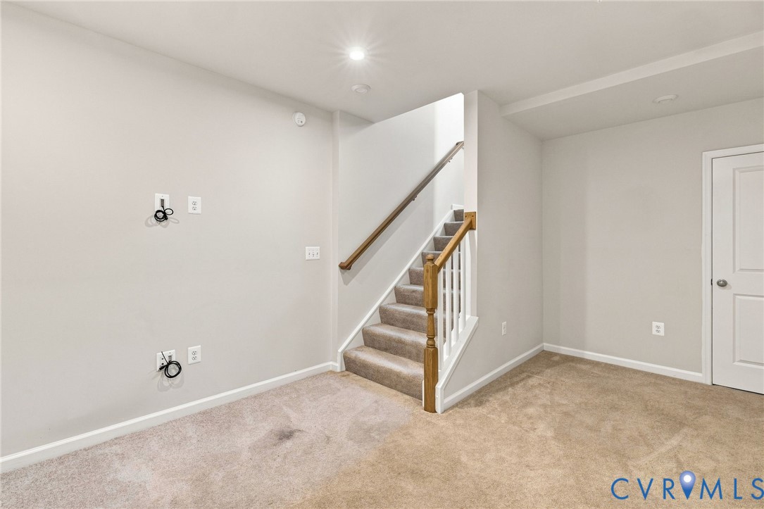 13317 Garland Ln