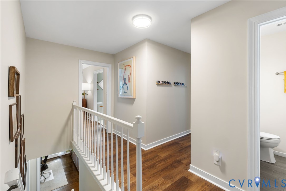 1608 Queens Point Dr