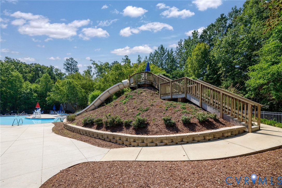 12618 Hampton Crossing Dr