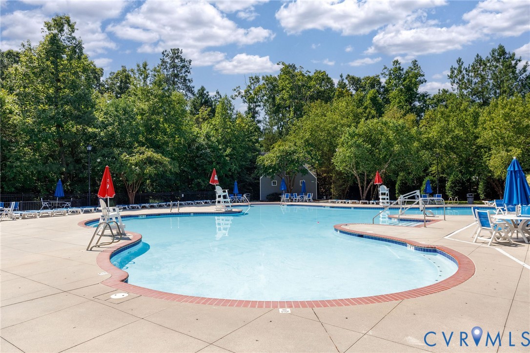 12618 Hampton Crossing Dr