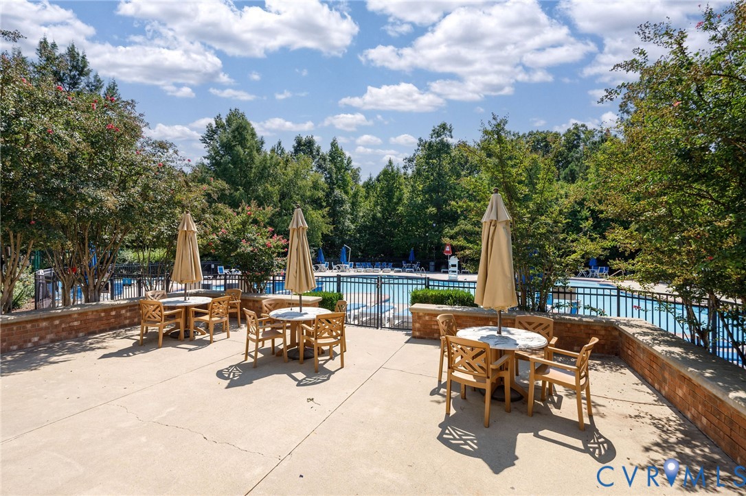 12618 Hampton Crossing Dr