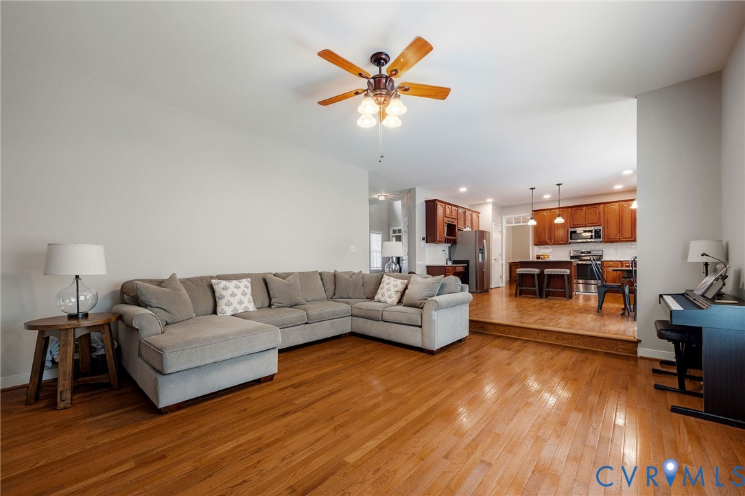 12618 Hampton Crossing Dr