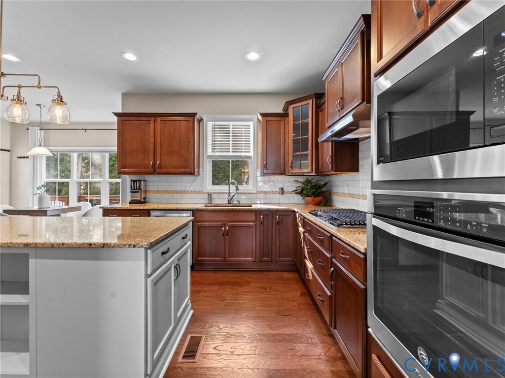 9343 Lavenham Ct