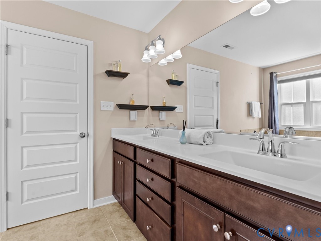 9343 Lavenham Ct