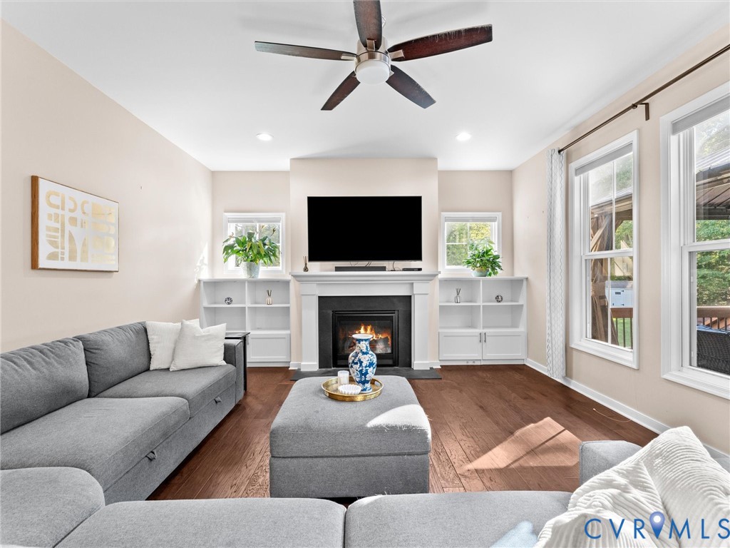 9343 Lavenham Ct