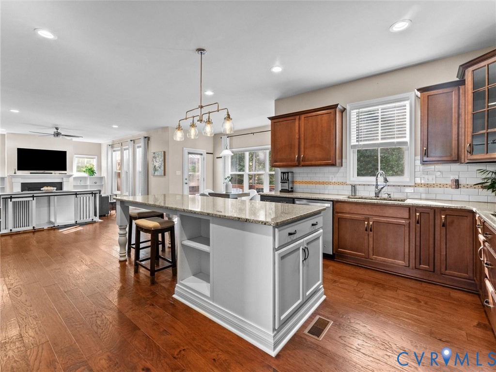 9343 Lavenham Ct