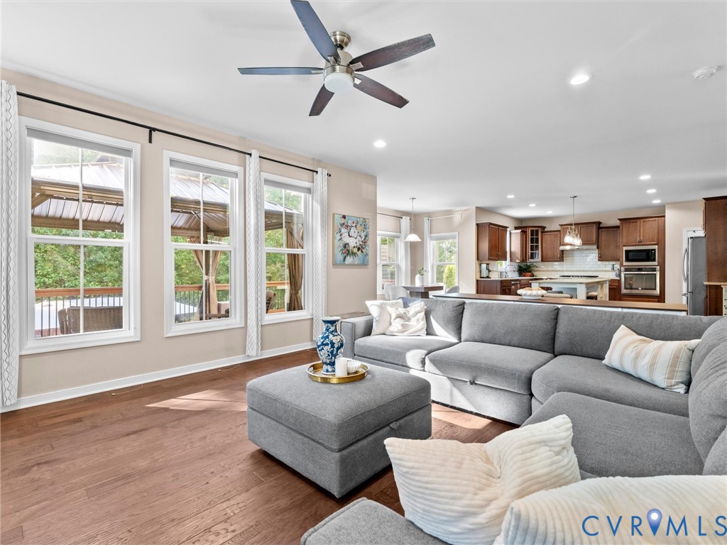 9343 Lavenham Ct