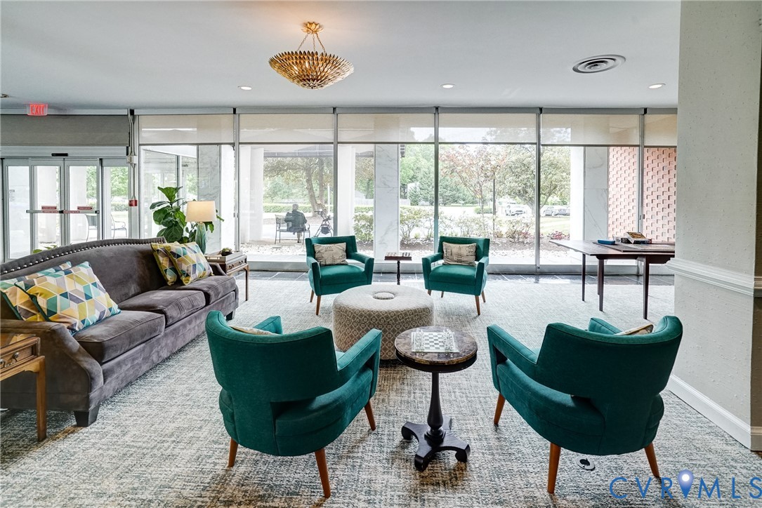 5100 Monument Ave Unit#607
