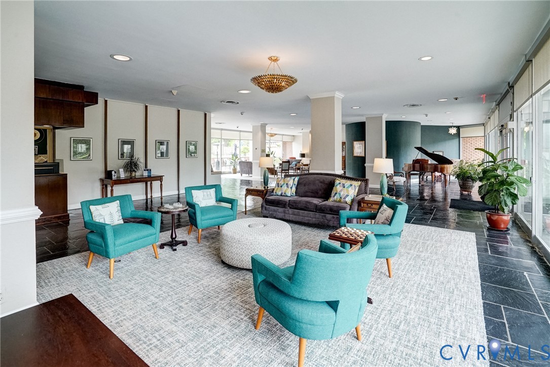 5100 Monument Ave Unit#607