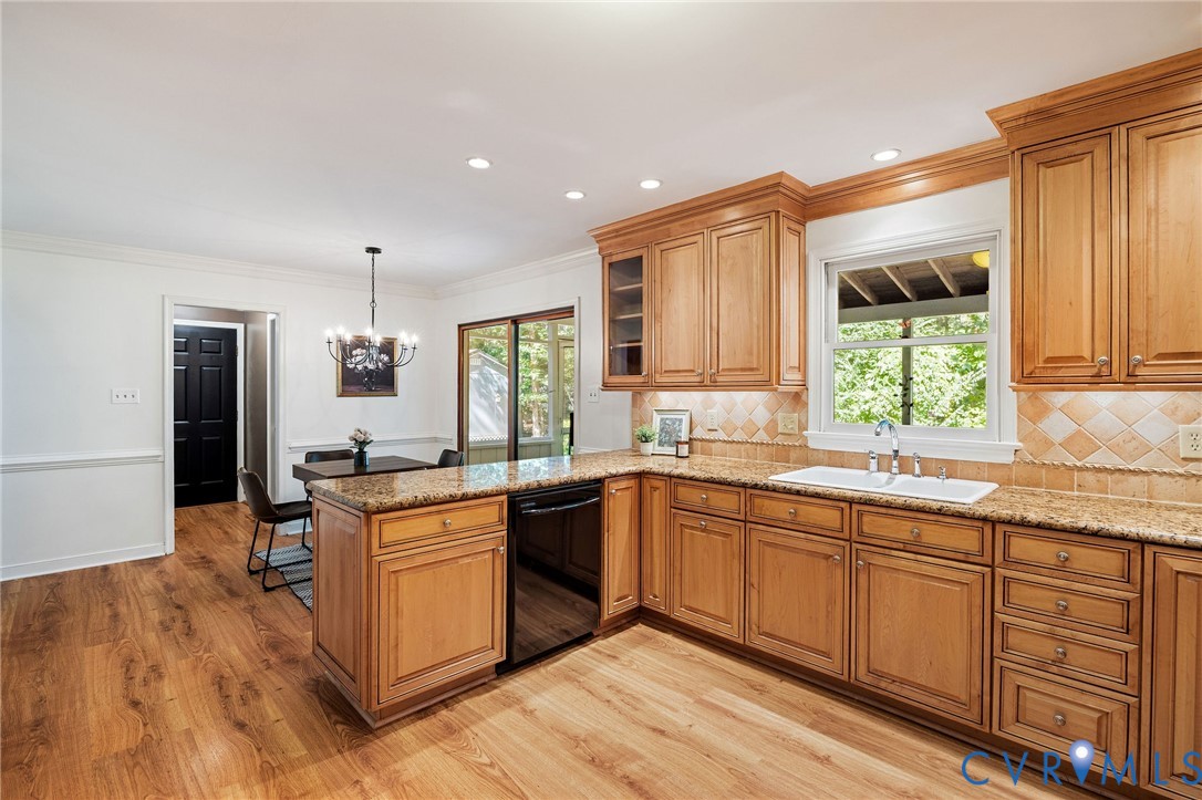1433 Shirlton Rd