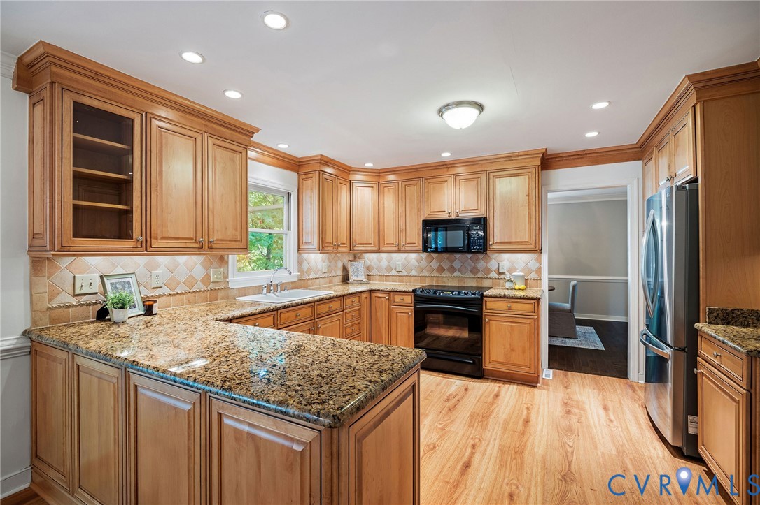 1433 Shirlton Rd
