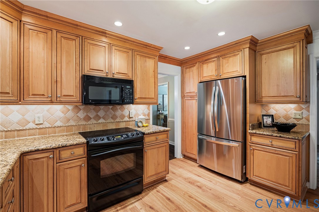 1433 Shirlton Rd
