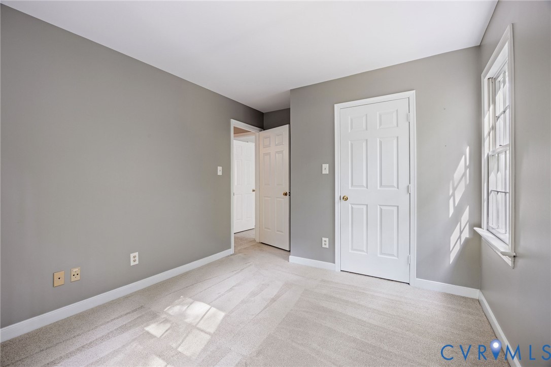 1433 Shirlton Rd